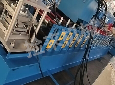 光伏支架設(shè)備 光伏支架設(shè)備